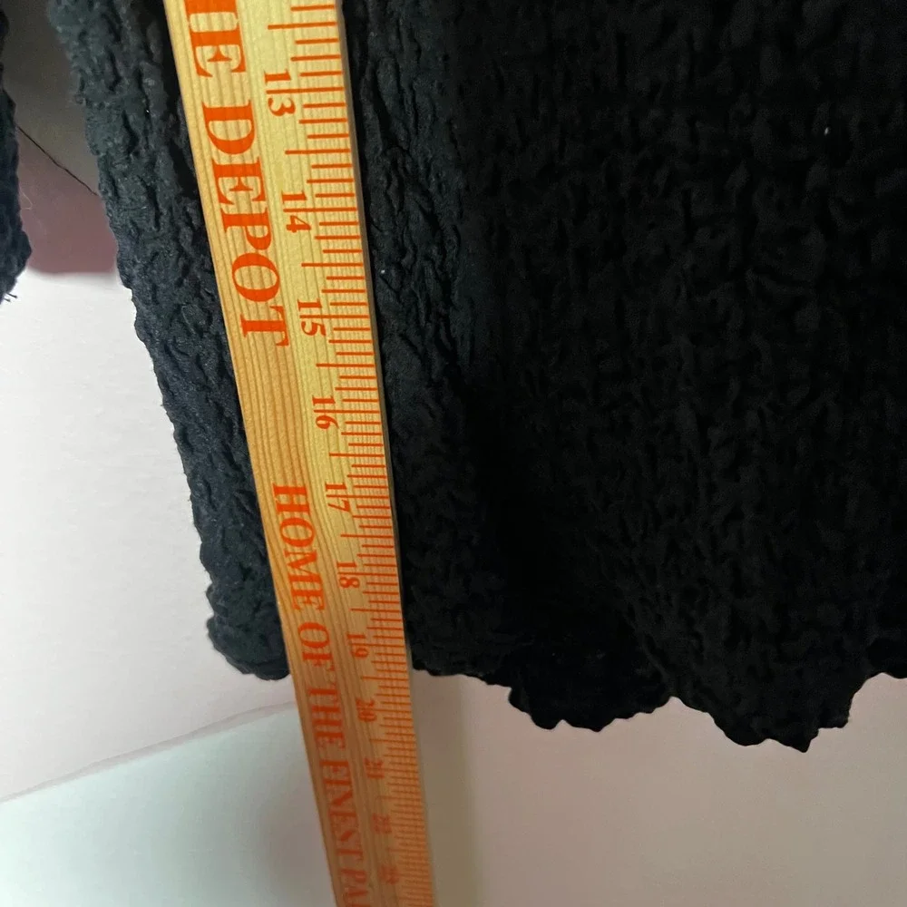 Anthropologie Lea & Viola Top Large Black Puff Sleeve Textured Short Sleeve